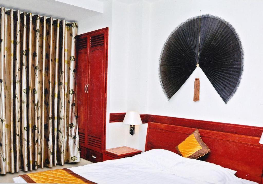 Hoang Thanh Thuy Airport Hotel 1 - Gan Am Thuc Dem Cho Hoang Hoa Tham Ho Chi Minh-Byen Eksteriør billede