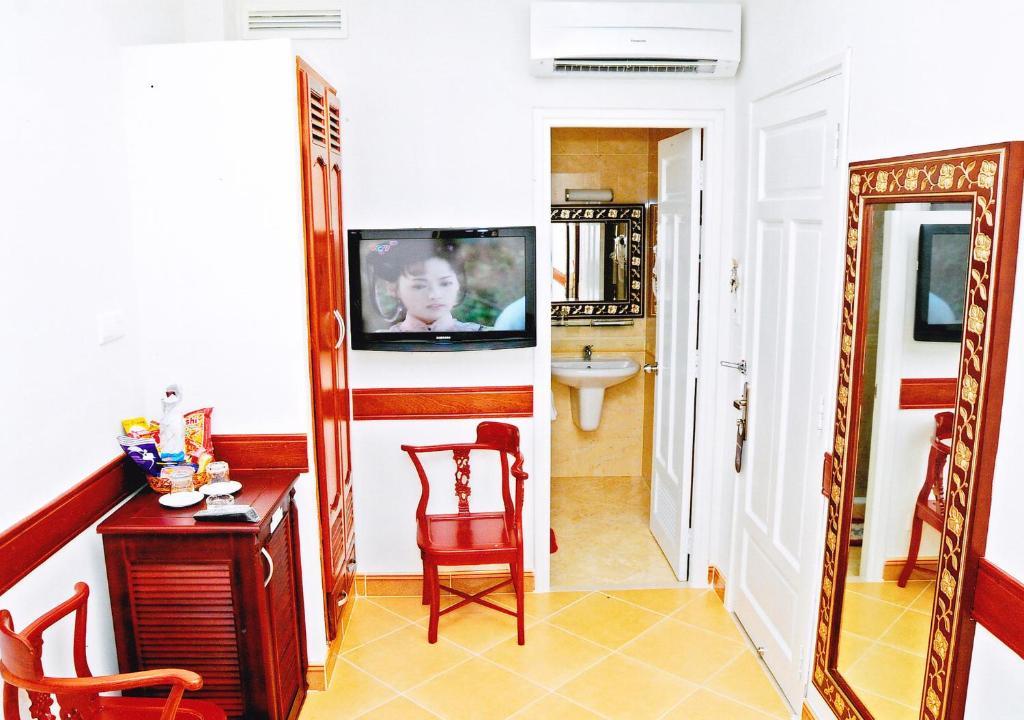 Hoang Thanh Thuy Airport Hotel 1 - Gan Am Thuc Dem Cho Hoang Hoa Tham Ho Chi Minh-Byen Værelse billede