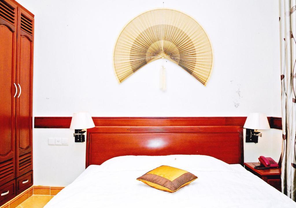 Hoang Thanh Thuy Airport Hotel 1 - Gan Am Thuc Dem Cho Hoang Hoa Tham Ho Chi Minh-Byen Værelse billede