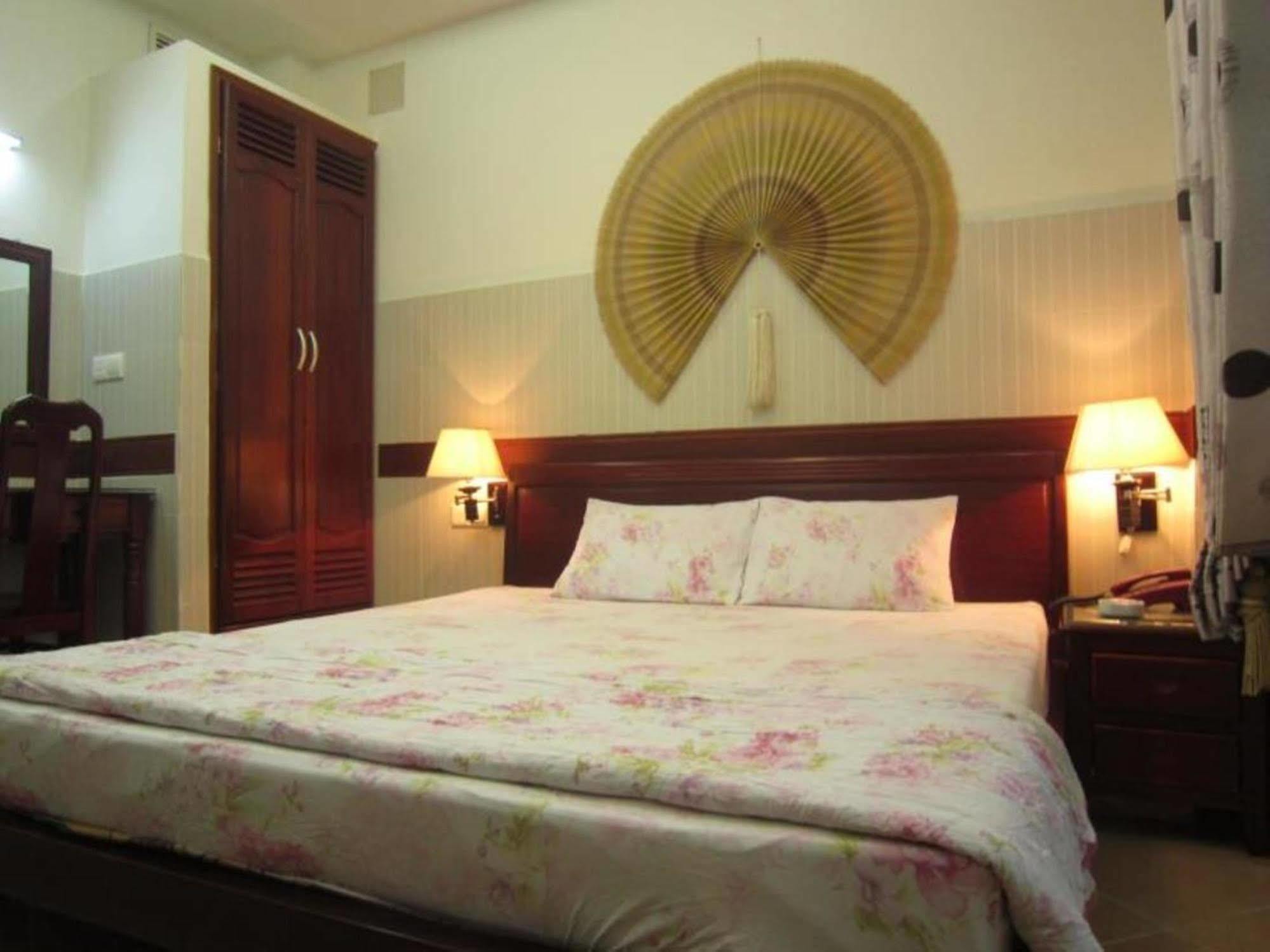 Hoang Thanh Thuy Airport Hotel 1 - Gan Am Thuc Dem Cho Hoang Hoa Tham Ho Chi Minh-Byen Eksteriør billede