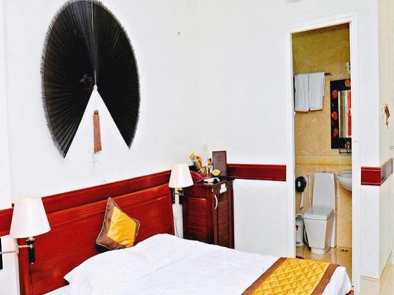 Hoang Thanh Thuy Airport Hotel 1 - Gan Am Thuc Dem Cho Hoang Hoa Tham Ho Chi Minh-Byen Eksteriør billede