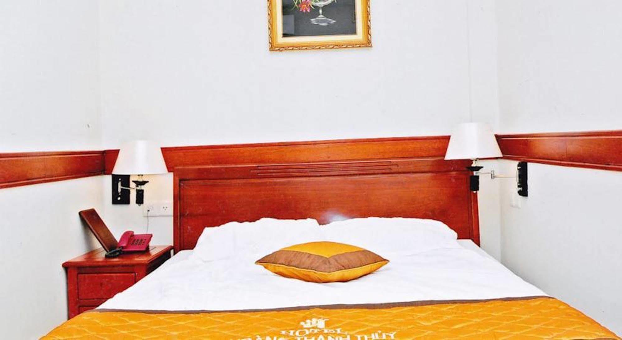 Hoang Thanh Thuy Airport Hotel 1 - Gan Am Thuc Dem Cho Hoang Hoa Tham Ho Chi Minh-Byen Eksteriør billede